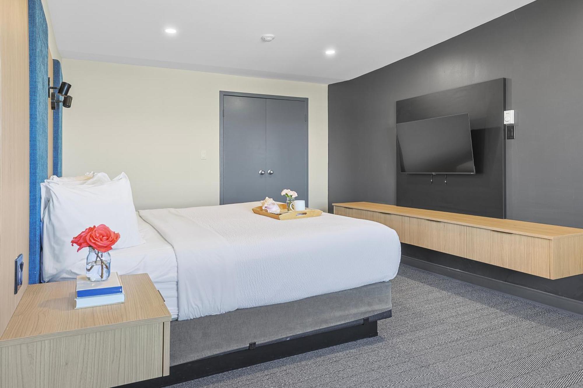 The Jordan Hotel Ramada By Wyndham Buitenkant foto