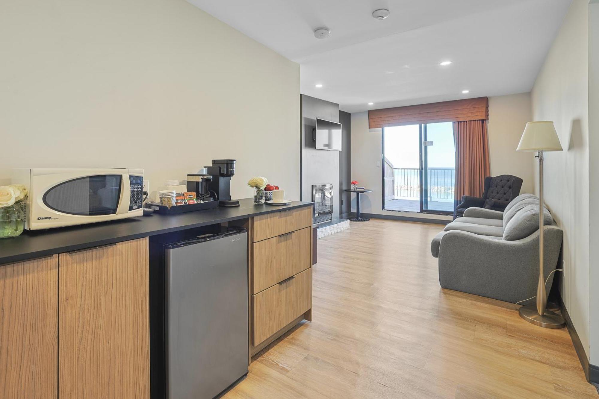 The Jordan Hotel Ramada By Wyndham Buitenkant foto