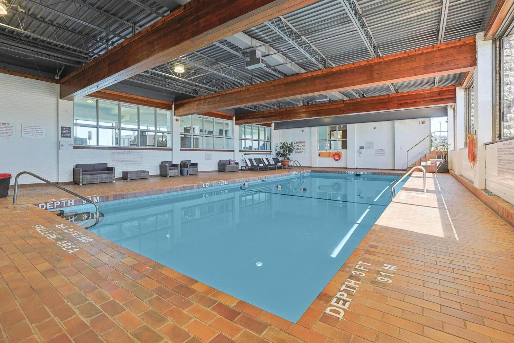The Jordan Hotel Ramada By Wyndham Buitenkant foto